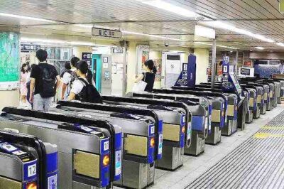 地下鉄海岸線 三宮・花時計前駅から阪急 神戸三宮駅への乗り換え方法