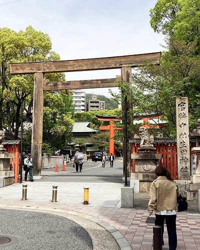 阪神 神戸三宮駅から「生田神社」への行き方