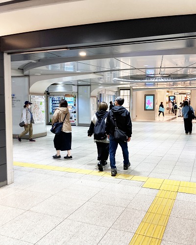JR三ノ宮駅から味ののれん街への行き方