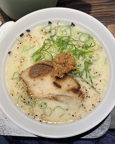 阪急 神戸三宮駅から麺ロードへの行き方