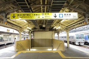 JR京都駅の地下へと向かう階段
