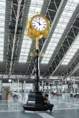 JR大阪駅「金の時計」