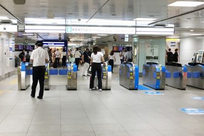 JR新横浜駅のりかえ口