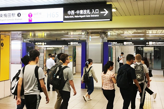 阪急大阪梅田駅から地下鉄東梅田駅 谷町線 へのアクセスは 関西の駅ガイド