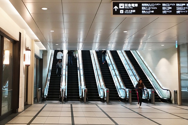 谷町線東梅田駅から阪急17番街への行き方