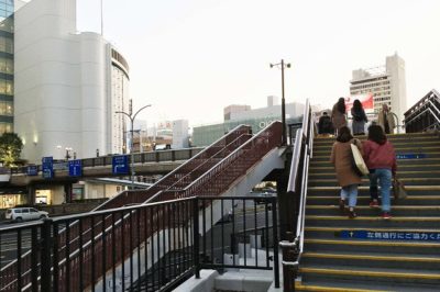 JR三ノ宮駅から神戸阪急への道順