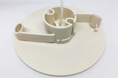 壁の穴の塞ぎ方は ホールキャップとエアコン配管用パテであっさり解決 ウェルの雑記ブログ
