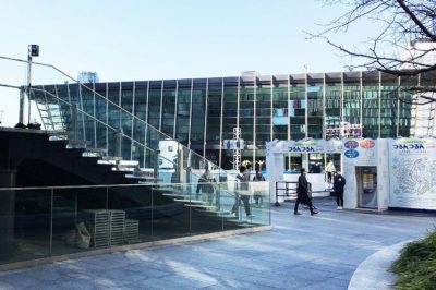 JR大阪駅から「うめきた広場」への道順