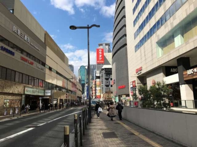 Gu梅田店 ユニクロosaka店へのアクセスは 関西の駅ガイド