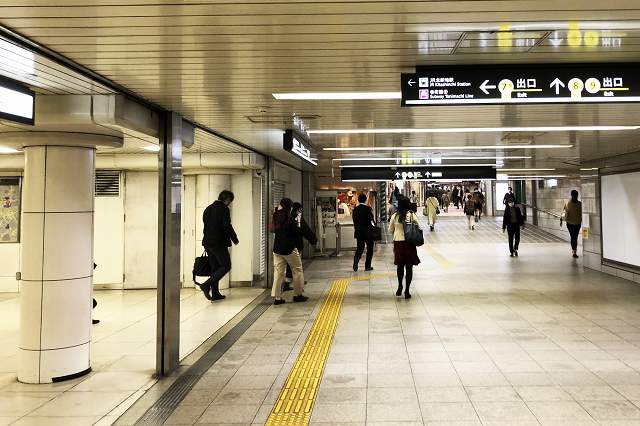 四つ橋線西梅田駅からJR北新地駅への乗り換え方法