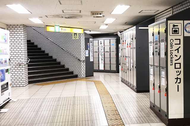 近鉄・阪神大阪難波駅「東改札」付近：やや割安のコインロッカー