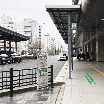 京都駅のタクシー乗り場（八条口側）