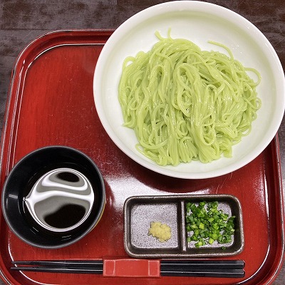 なかぶ庵で、そうめん作り体験