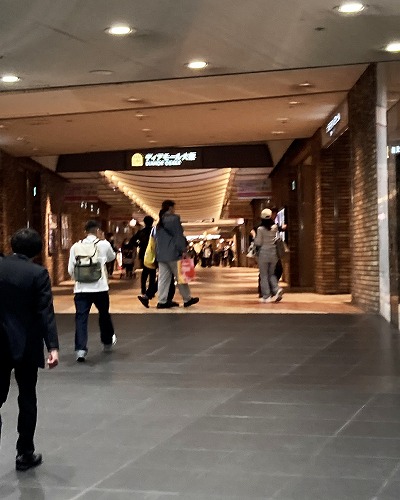 京阪淀屋橋駅からJR大阪駅への乗り換え方法