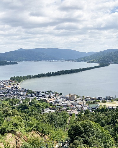 天橋立・傘松公園で絶景の「股のぞき」