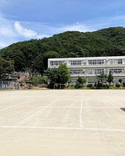 舟屋群の駐車場は、お盆休みでもスムーズにクリア
