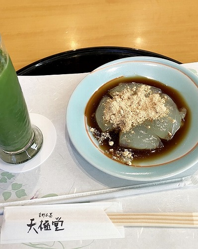天極堂でくず餅デザート